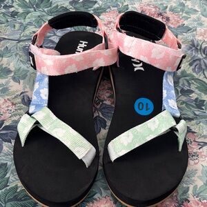 Hurley Pastel Floral Strap Sandals - Pink, Blue, Green